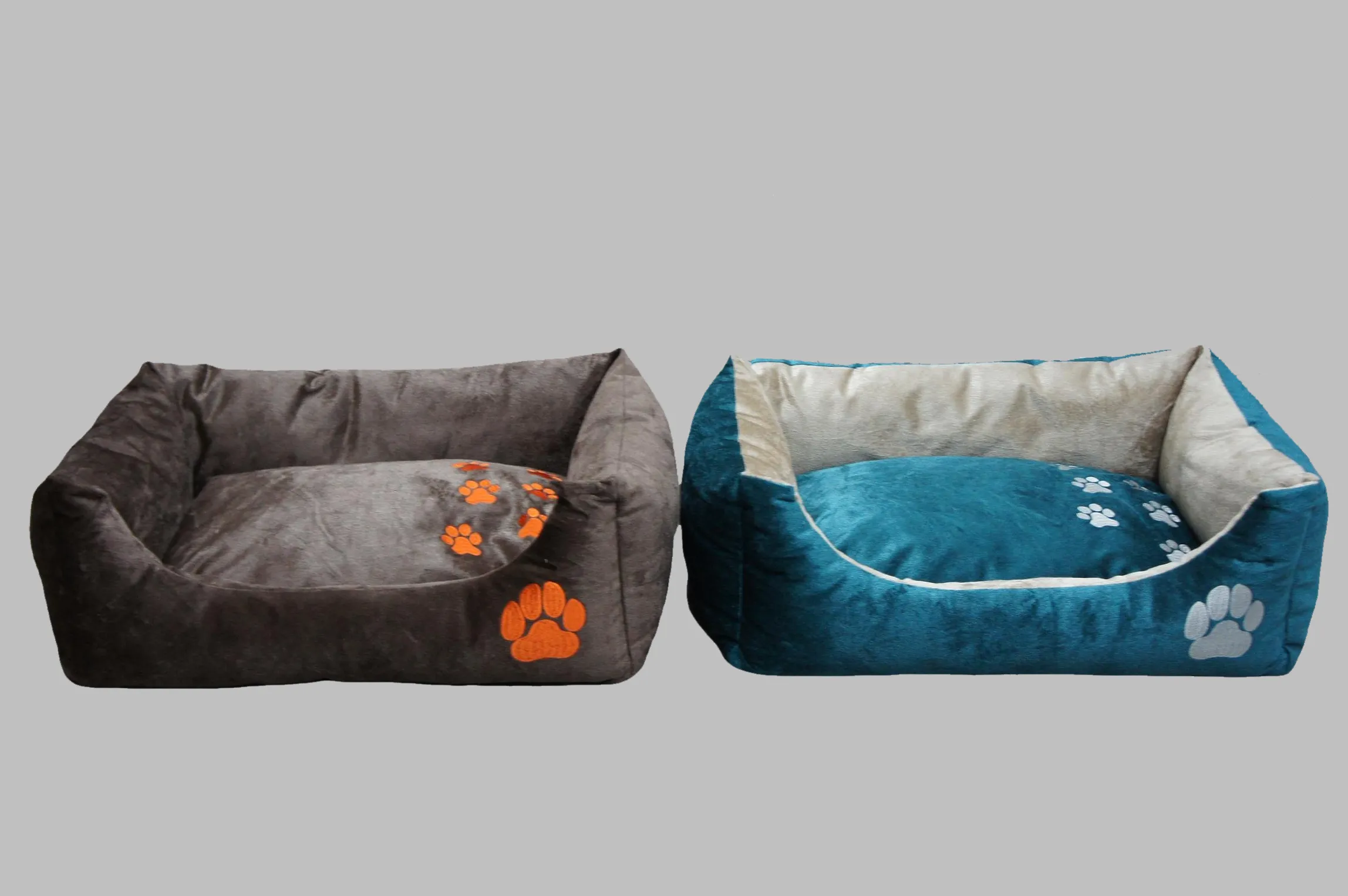 Water resistant dog bed